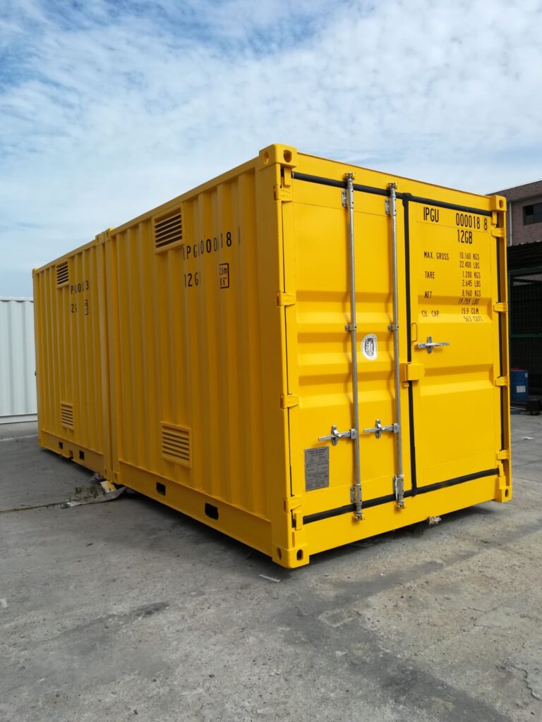 Yellow 10’HC Dangerous Goods Shipping Container with closed doors and weight ma